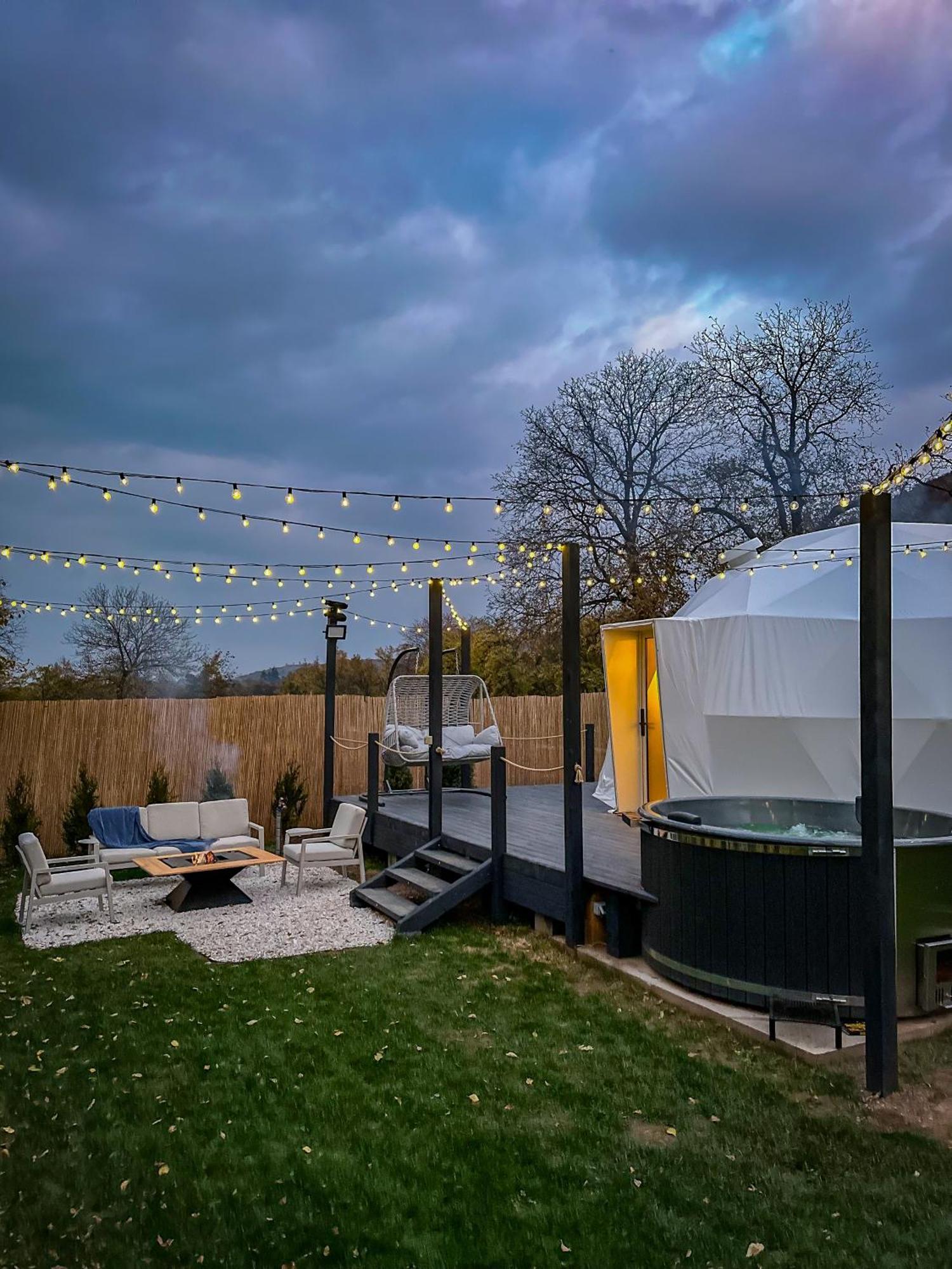 Green Garden Glamping Retezat Balánbánya Kültér fotó